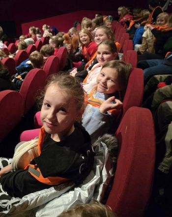 599780321_1255607543045334_9183040072926741648_n